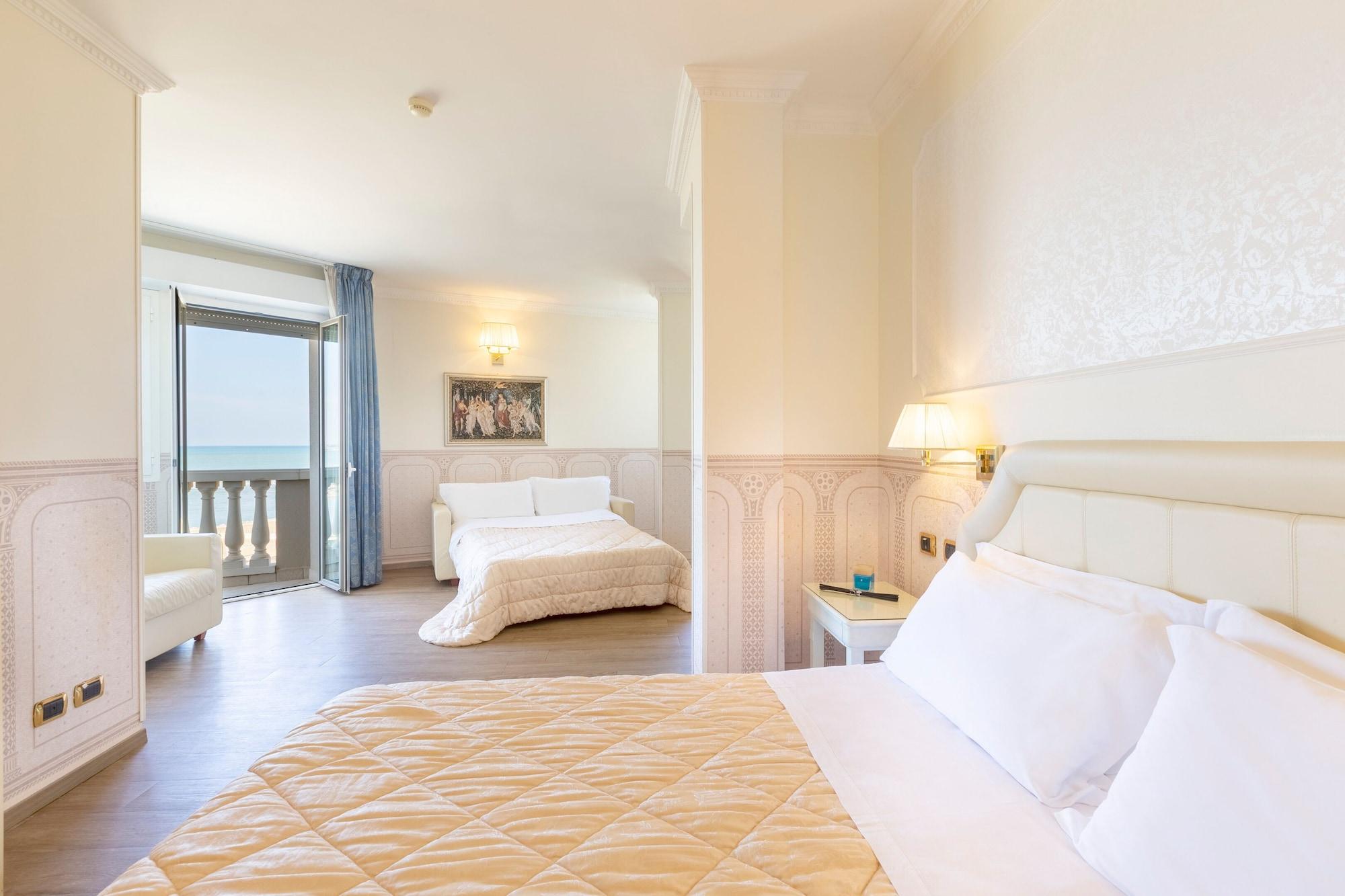 Hotel Baia Imperiale Rimini Bagian luar foto