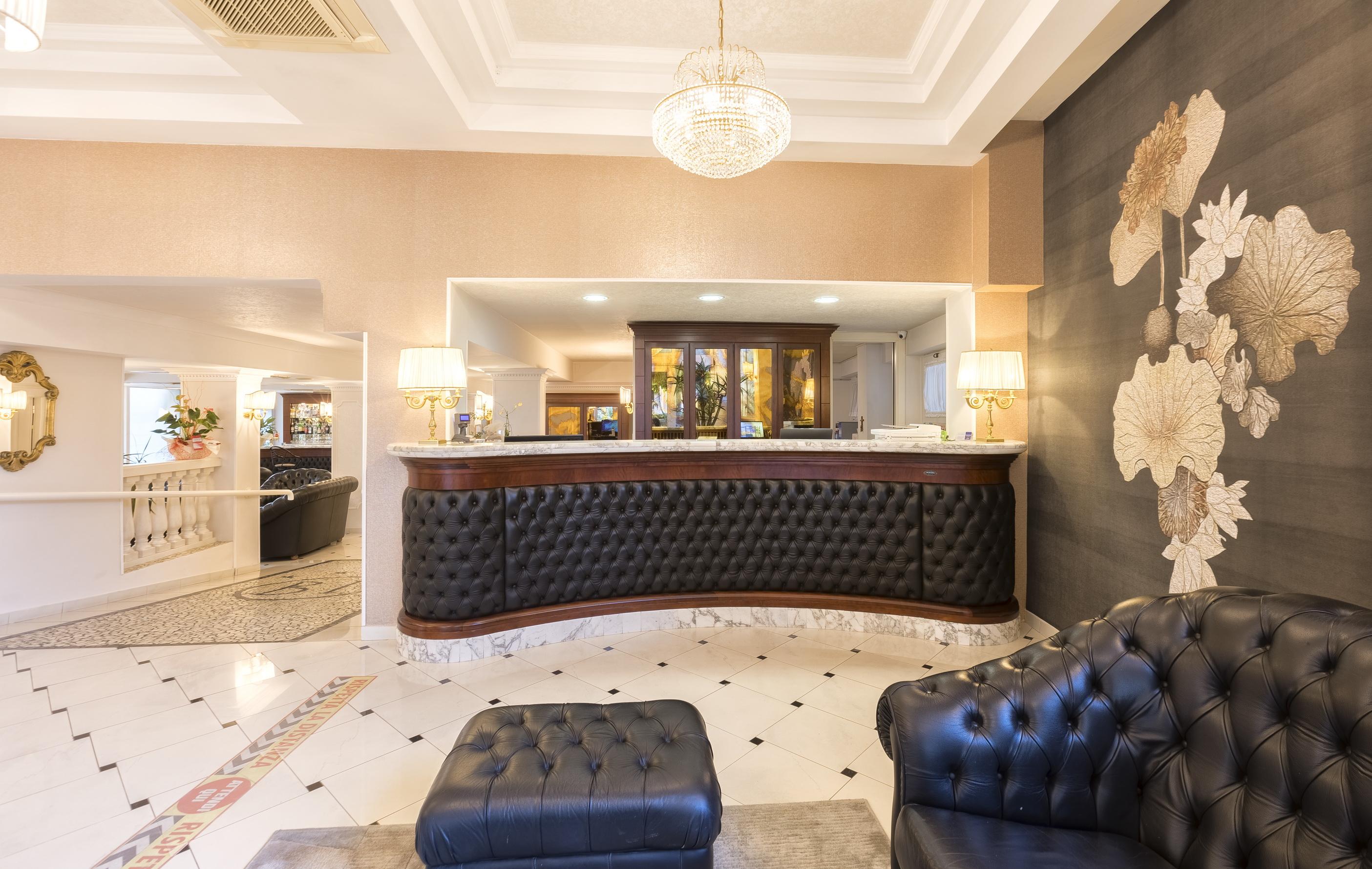 Hotel Baia Imperiale Rimini Bagian luar foto