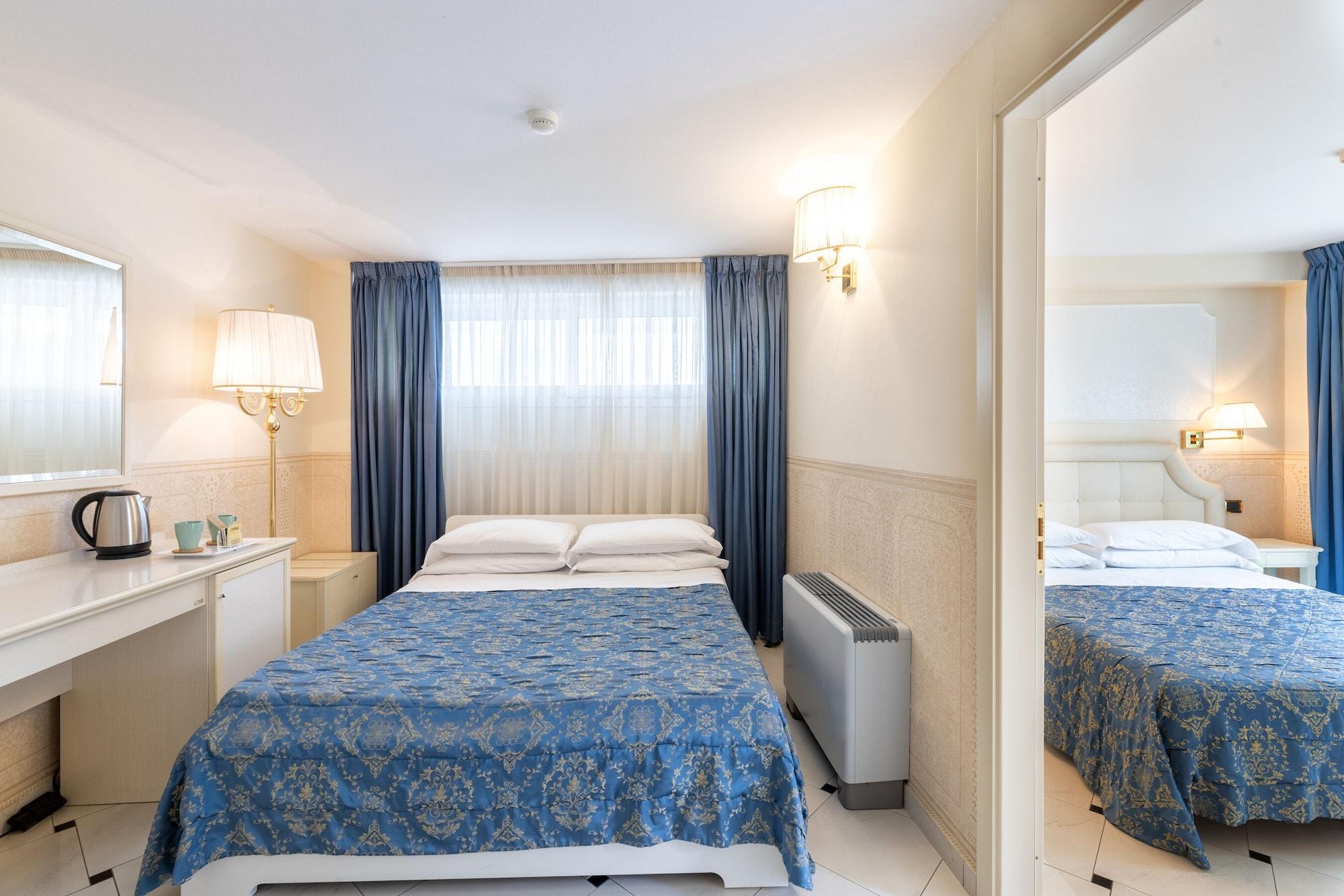 Hotel Baia Imperiale Rimini Bagian luar foto